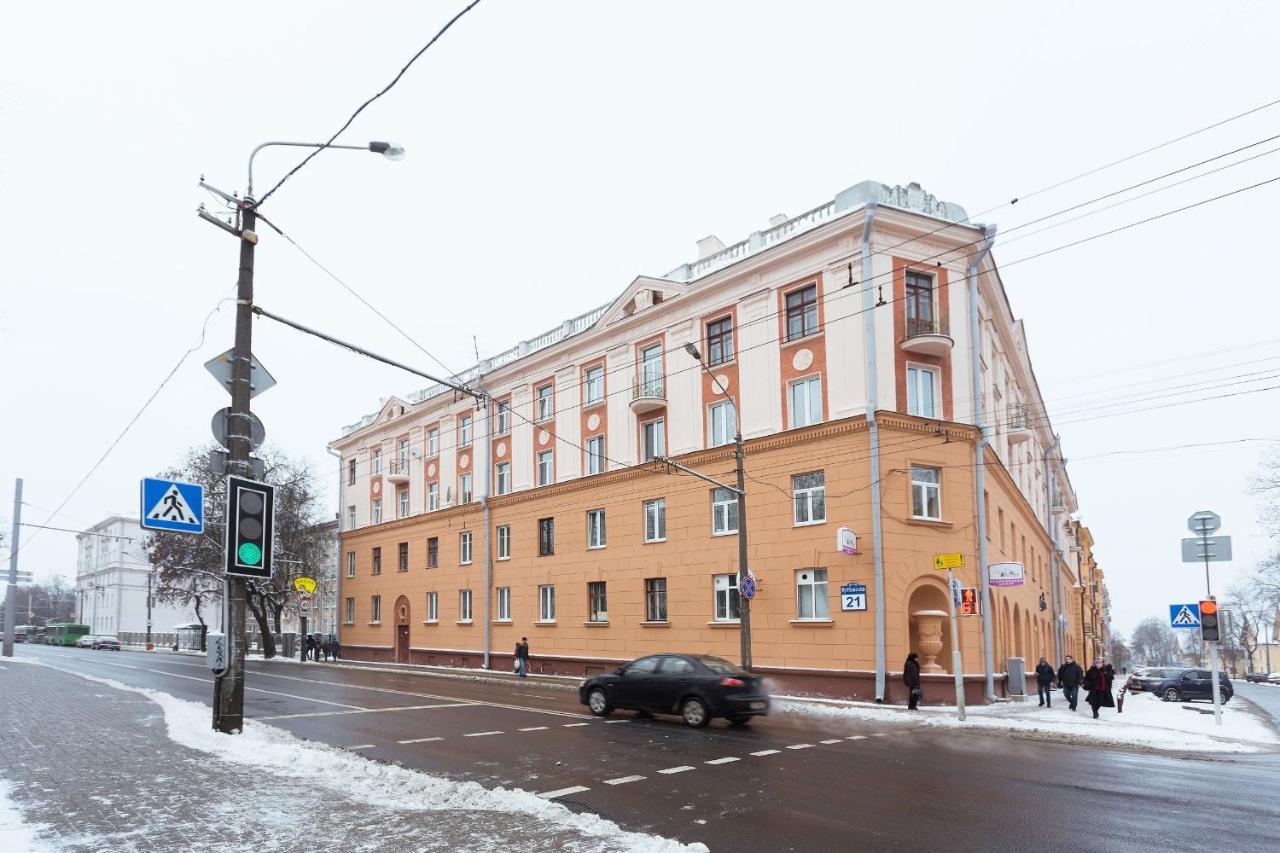 Apartment Near Zybitskaya มินสก์ ภายนอก รูปภาพ